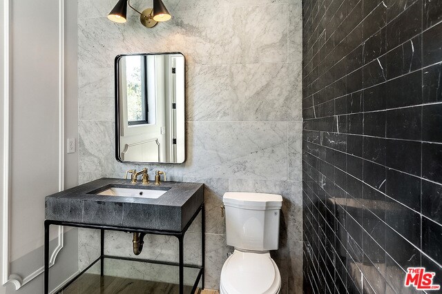 Foto del edificio - 848 N Gardner St