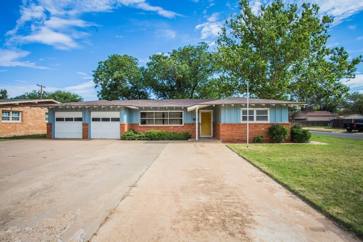 Foto principal - 2702 38th St