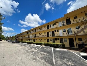 Building Photo - 2810 NE 201st Terrace