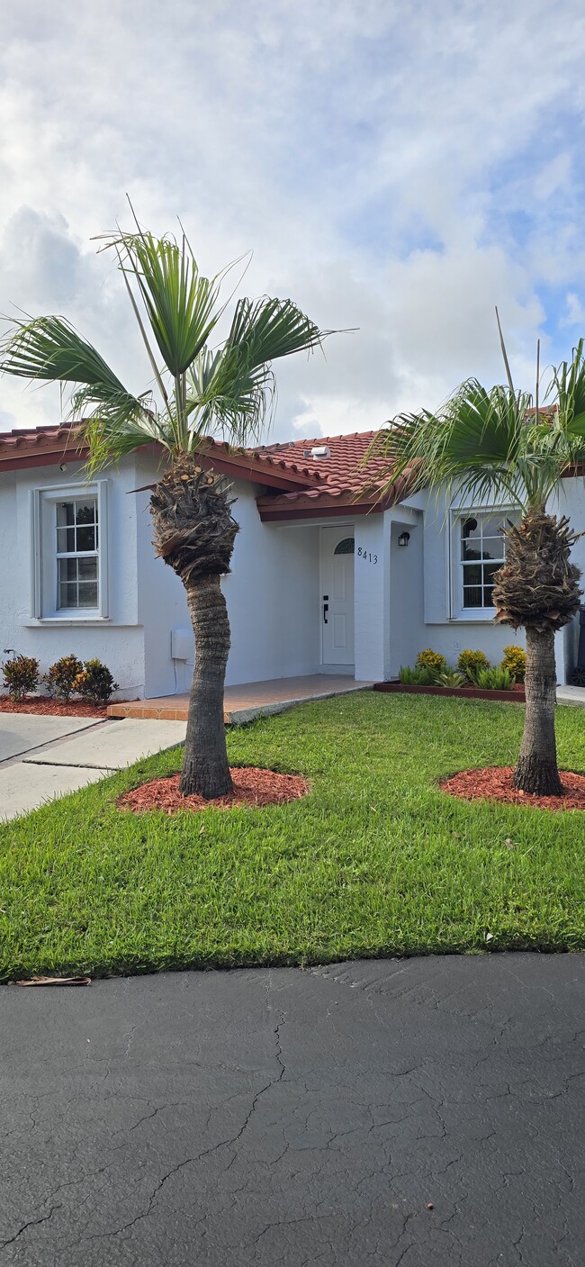 Building Photo - 8413 SW 210th St