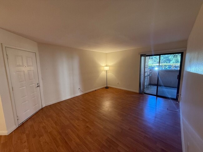 Foto del edificio - 2 Bedroom Apartment in Il Palio, Rancho Bernardo