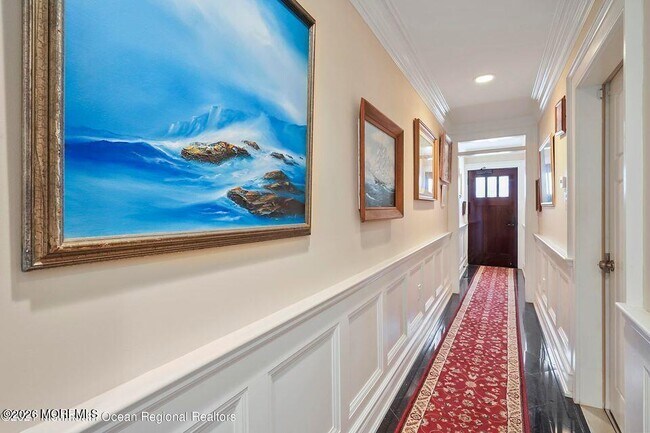 Foto del edificio - 220 Marine Pl