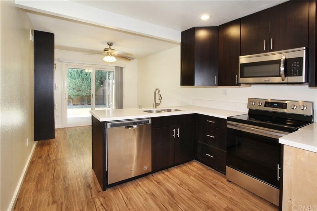 Foto principal - 2204 E Avalon Ave