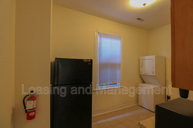 Building Photo - 3 Woolfe St