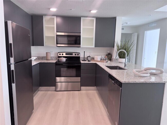 Foto del edificio - 5587 Millennia Park Dr