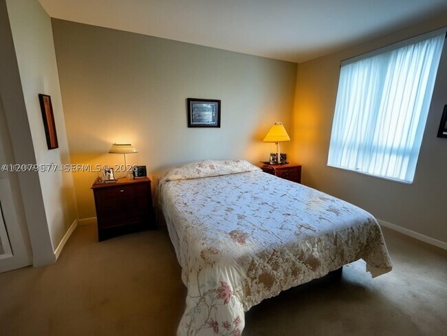 Foto del edificio - 7355 SW 89th St