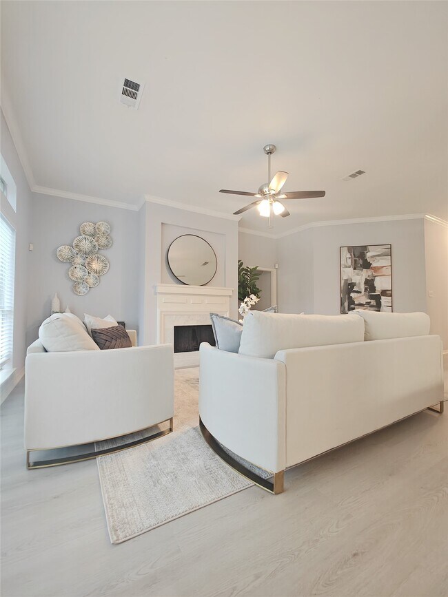 Foto del edificio - 3810 Paigewood Dr