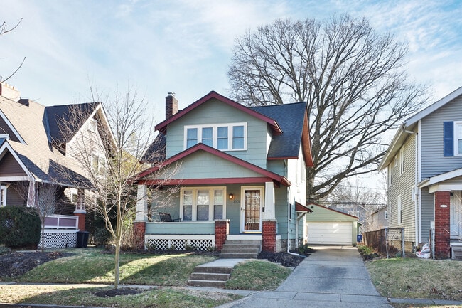 Building Photo - 353 E Kelso Rd