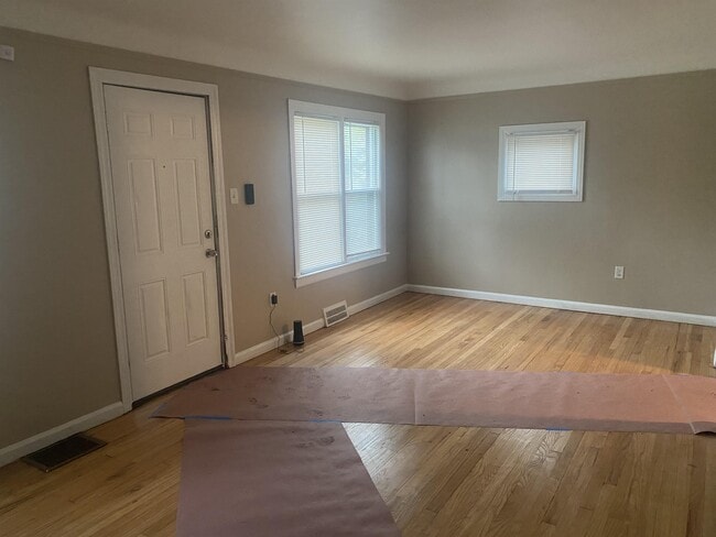 Building Photo - 19365 Grandview St