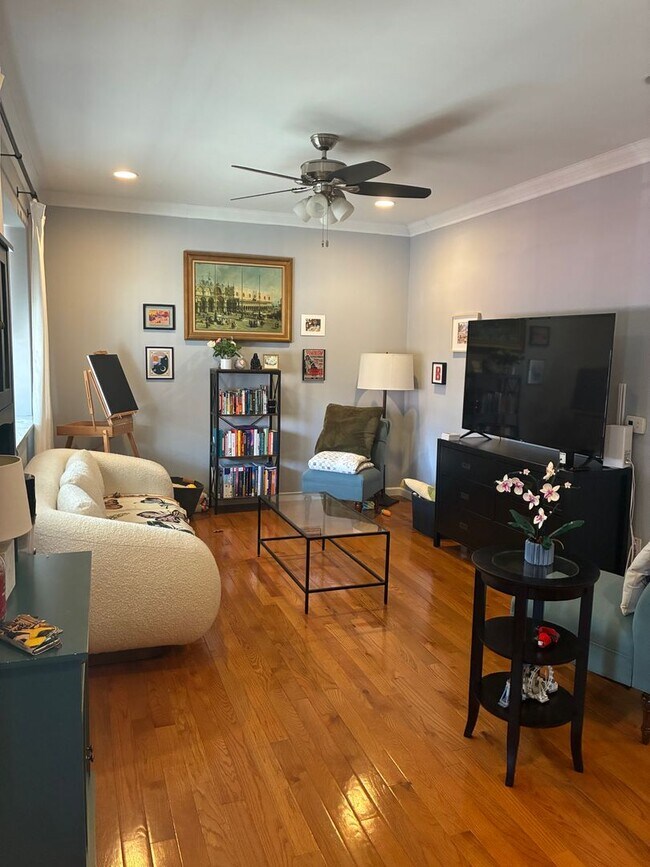 Building Photo - SPACIOUS LAWRENCEVILLE 3 BED 2.5 BATH! PER...
