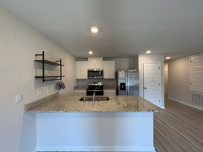 Building Photo - 807 Otto Loop
