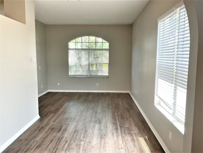 Building Photo - 6988 Hammock Trace Dr