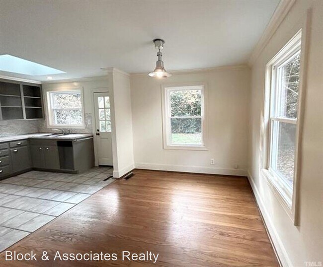 Foto del edificio - 2 br, 1 bath House - 1607 Carson St.