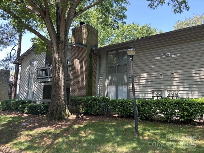 Building Photo - 5008 Sardis Rd