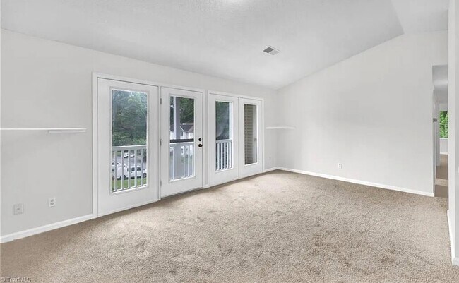Foto del edificio - 2328 W Vandalia Rd