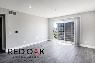 Building Photo - 6700 Franklin Pl