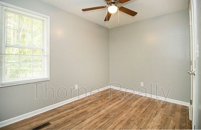 Building Photo - 1625 Cypress St