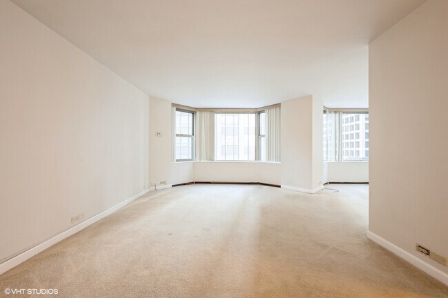 Building Photo - 535 N Michigan Ave