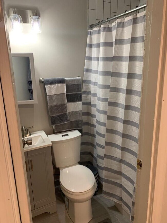 Foto del edificio - Fenway 2 Bed / 2 Bath – Heat & Hot Water Included – Renovated Kitchen – 9/1