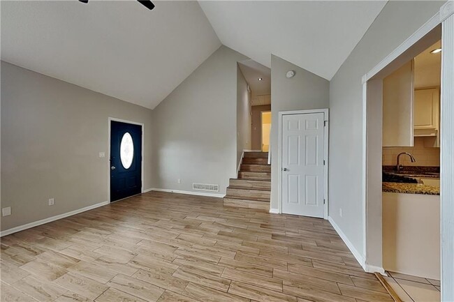 Foto del edificio - 6017 Bordeau Walk
