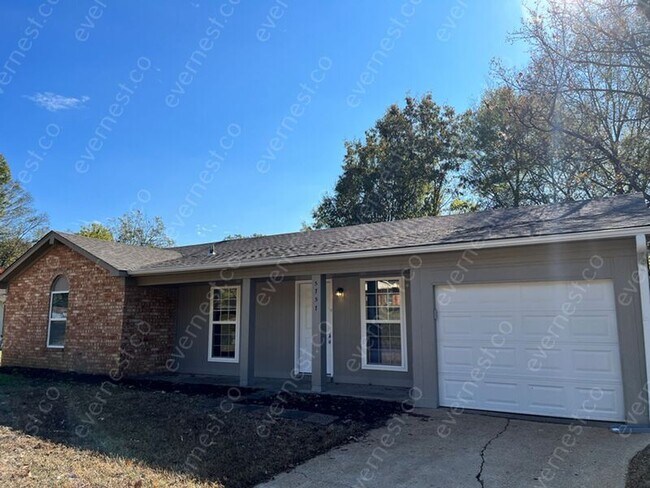 Building Photo - 5757 Iroquois Dr