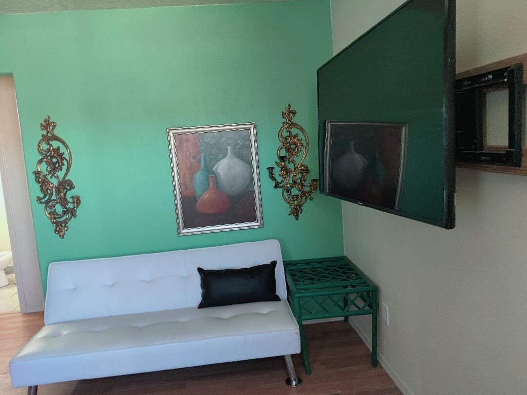 Foto del edificio - 810 Georgiana Dr