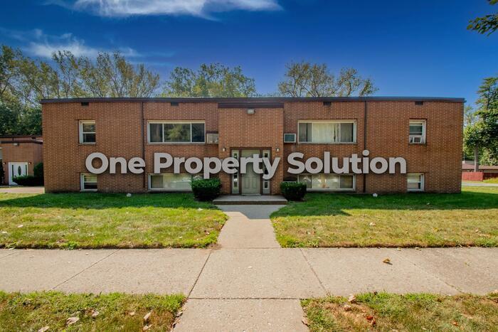 Primary Photo - 809 E 32nd Ave