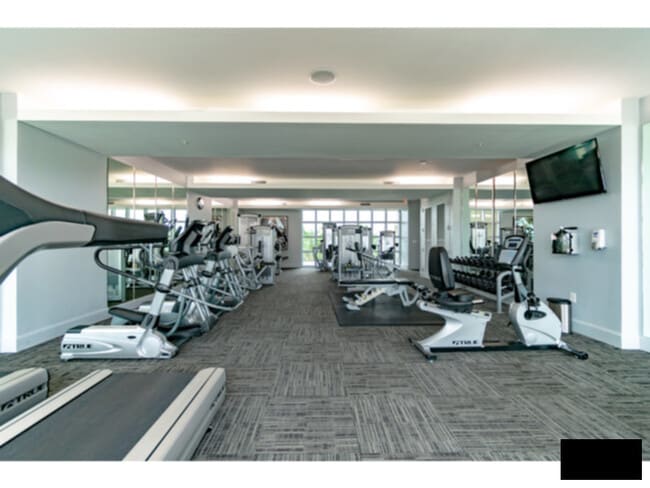 Building Photo - Upscale Living, Internet &amp; Cable Included, Luxury High Rise and More!