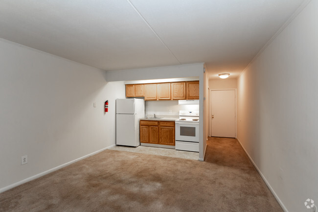 Living Area - Glen Manor Apartments