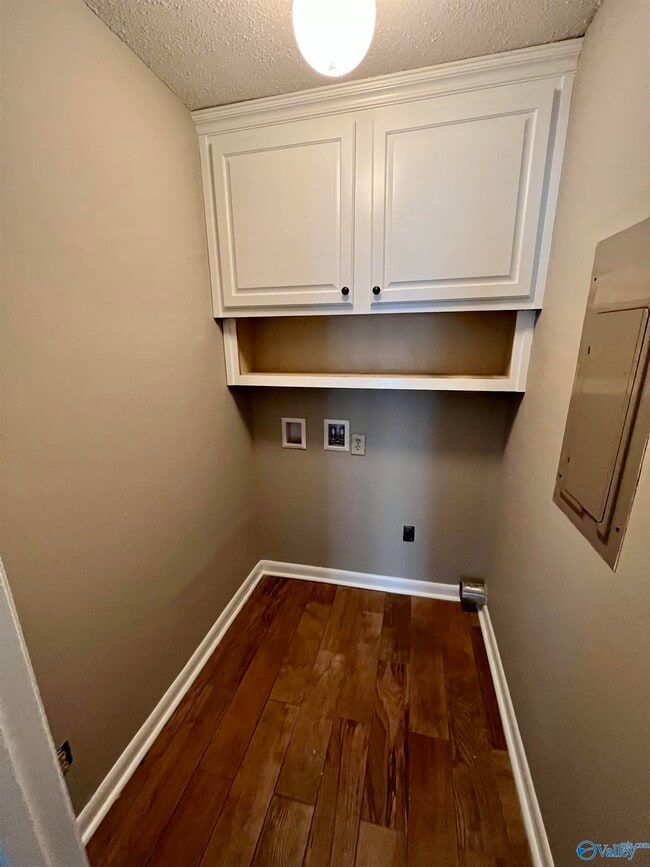 Building Photo - 15411 Rise St