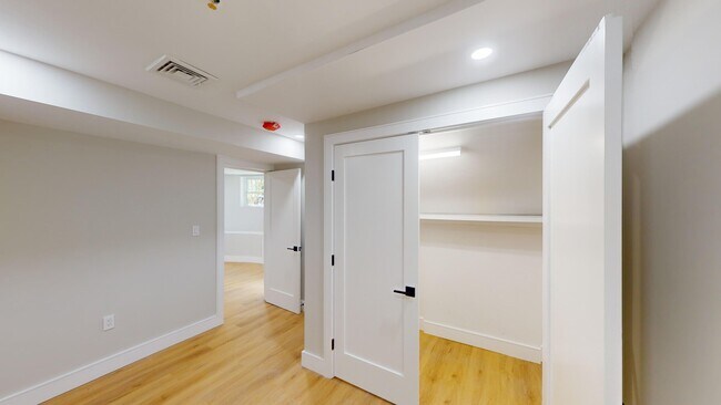 Foto del edificio - 145 Sutherland Rd