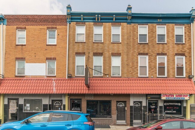 Foto del edificio - Updated 3-Bedroom Apartment in Olde Kensin...