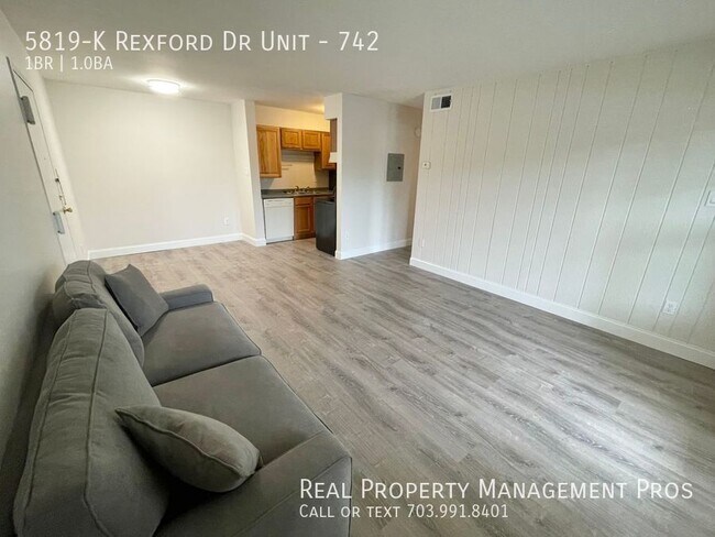 Foto del edificio - 5819-K Rexford Dr Unit-742