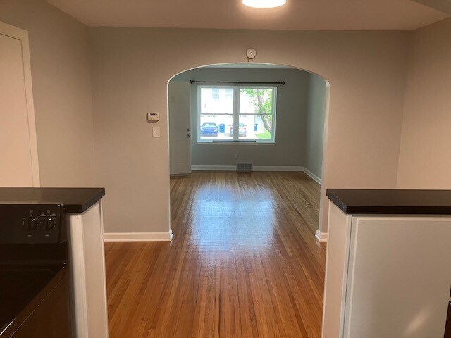 Foto principal - 306 Hamlin St