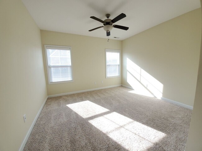 Building Photo - 6602 StillWood Dr