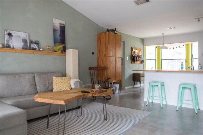 Foto del edificio - 8504 Soho Dr