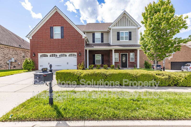 Primary Photo - 2605 Paddock Park Dr