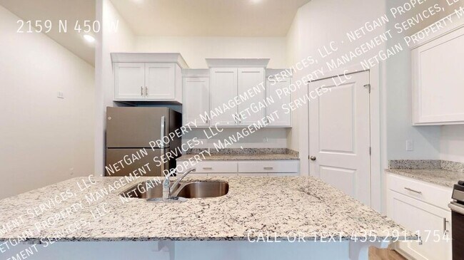 Foto del edificio - 2159 N 450 W