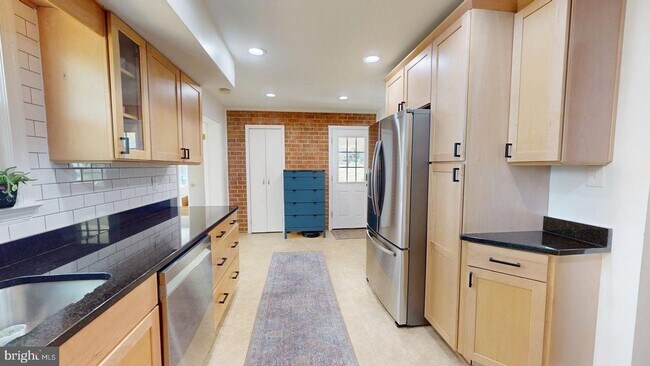 Foto del edificio - 6705 Little Ann Ct