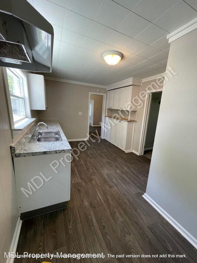Building Photo - 3 br, 1 bath House - 1323 Fraser