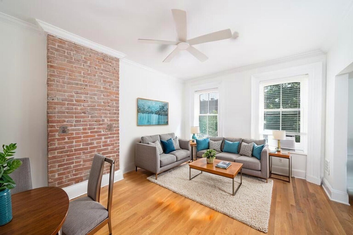 Foto principal - 124 Wayne St