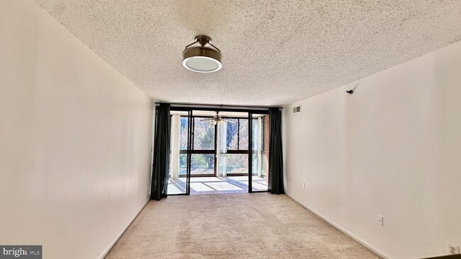 Building Photo - 1001 N Randolph St