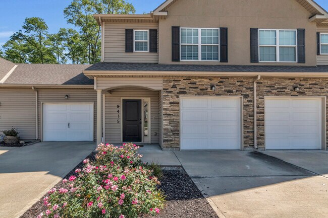 Foto del edificio - 9415 N Adrian Ave