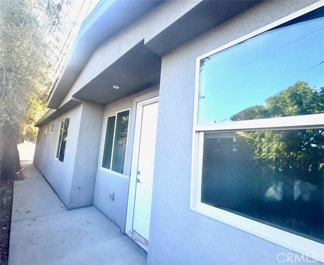 Foto del edificio - 317 N Shamrock Ave