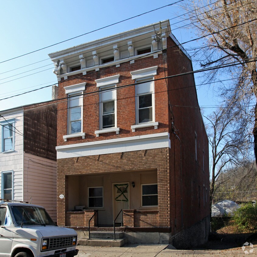 Primary Photo - Wes Del Apartments