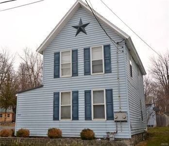 Building Photo - 537 Cross St