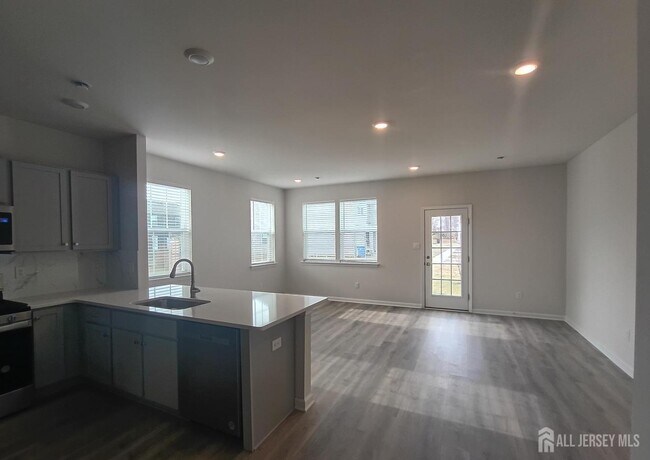 Foto del edificio - 25 Elliot Ln