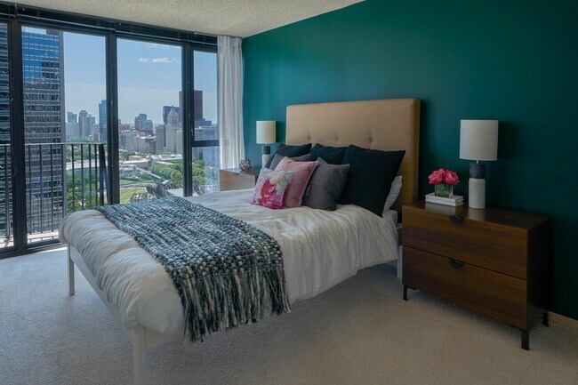 Foto del edificio - Gorgeous Unit in Luxury Highrise
