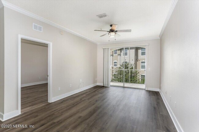 Building Photo - 7801 Point Meadows Dr