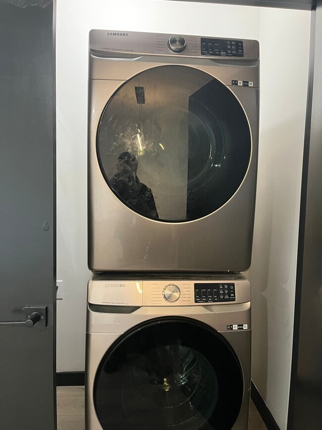 Foto del edificio - 166 Martin Luther King Jr Dr